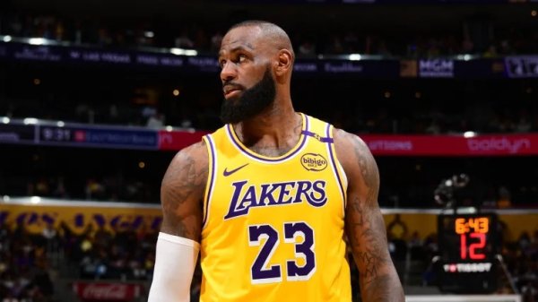 Có phải LeBron James rời khỏi 